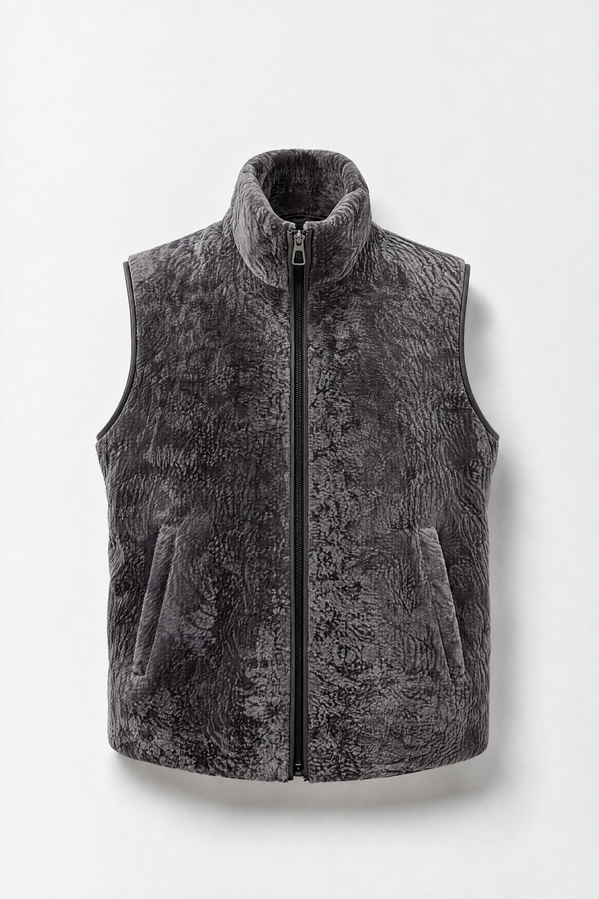 Le Rivage - Gilet en peau lainée gris